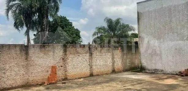 Galpão / Depósito / Armazém à venda, 100m² no Lagoinha, Uberlândia