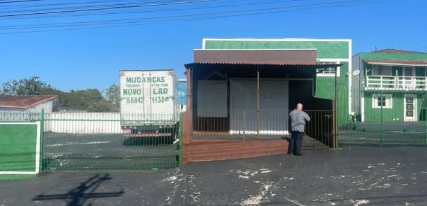 Galpão / Depósito / Armazém à venda, 1033m² no Vila Togni, Poços de Caldas