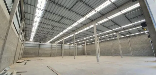 Galpão / Depósito / Armazém para alugar, 900m² no Centro, Bayeux