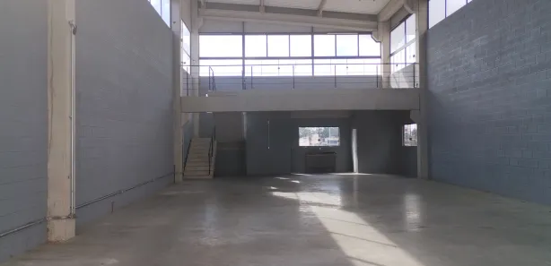 Galpão / Depósito / Armazém para alugar, 300m² no Parque São George, Cotia
