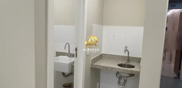 Conjunto Comercial / Sala para alugar, 33m² no Praia da Costa, Vila Velha