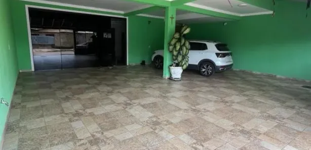 Casa com 3 Quartos à venda, 300m² no Taguatinga Norte, Brasília