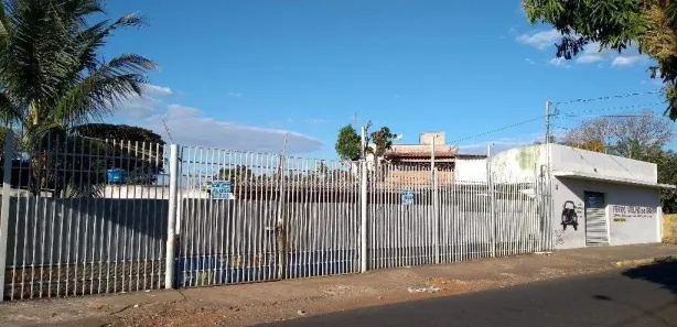 Loja / Salão / Ponto Comercial à venda, 460m² no Serra Dourada, Uberaba