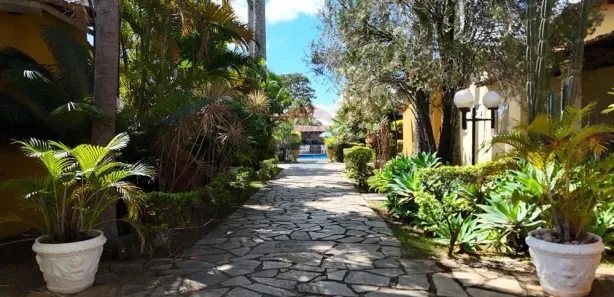 Casa de Condomínio com 12 Quartos à venda, 1000m² no Região dos Lagos, Brasília