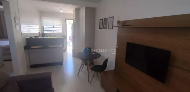 Casa de Condomínio com 3 Quartos à venda, 60m² no Embu, Colombo
