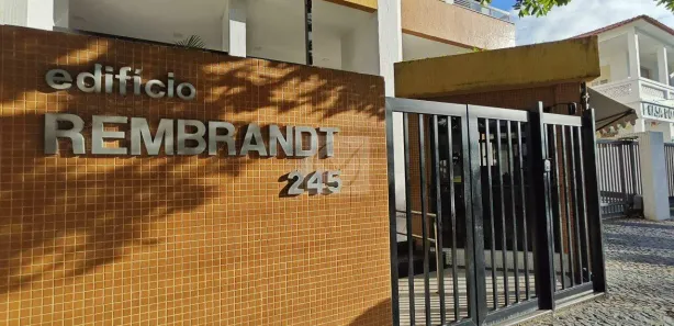 Apartamento com 3 Quartos para alugar, 130m² no São José, Aracaju