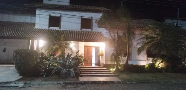 Casa de Condomínio com 5 Quartos para venda ou aluguel, 518m² no Parque Califórnia, Campos dos Goytacazes