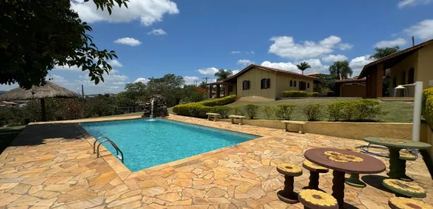 Fazenda / Sítio / Chácara com 5 Quartos à venda, 252m² no Residencial Country Felix, Bom Jesus dos Perdões