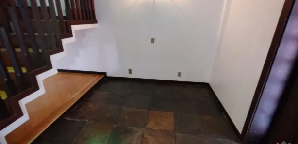 Casa de Condomínio com 3 Quartos para alugar, 171m² no Várzea, Teresópolis