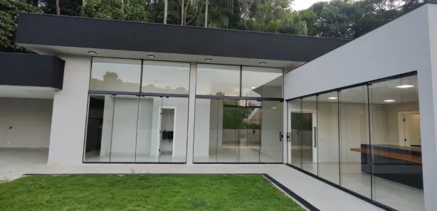 Casa de Condomínio com 3 Quartos para venda ou aluguel, 208m² no Cumbari, Mairiporã