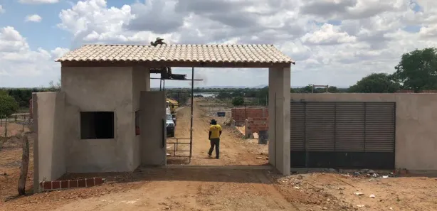Fazenda / Sítio / Chácara com 2 Quartos à venda, 264m² no Pedrinhas, Petrolina