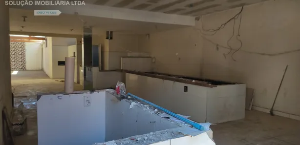 Loja / Salão / Ponto Comercial à venda, 250m² no Centro, Governador Valadares