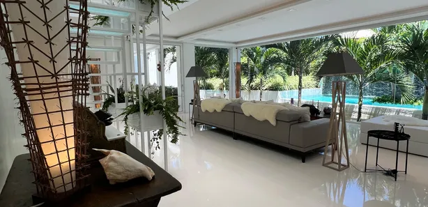Casa de Condomínio com 5 Quartos à venda, 700m² no Busca Vida (Abrantes), Camaçari