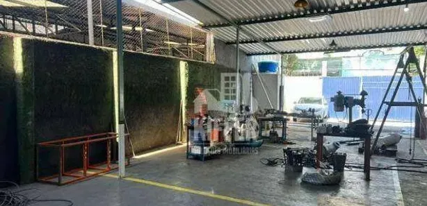 Galpão / Depósito / Armazém para alugar, 350m² no Centro, Niterói