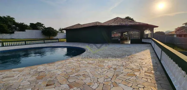 Fazenda / Sítio / Chácara com 4 Quartos para venda ou aluguel, 600m² no Vila Voeges, Suzano