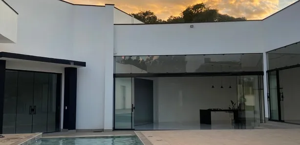 Casa de Condomínio com 4 Quartos à venda, 570m² no , Nerópolis