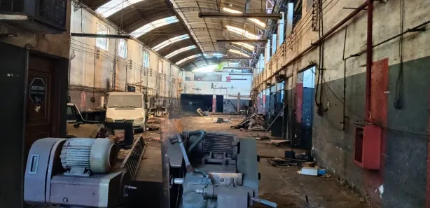 Galpão / Depósito / Armazém à venda, 1500m² no Cascadura, Rio de Janeiro