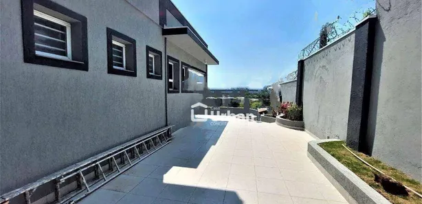 Prédio Inteiro para venda ou aluguel, 1250m² no Jardim dos Ipês, Cotia