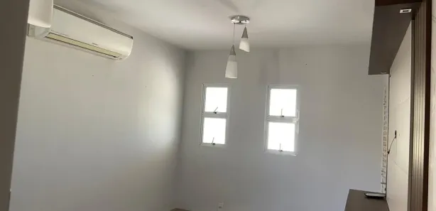 Casa de Condomínio com 3 Quartos para alugar, 200m² no Jardim Decolores, Trindade
