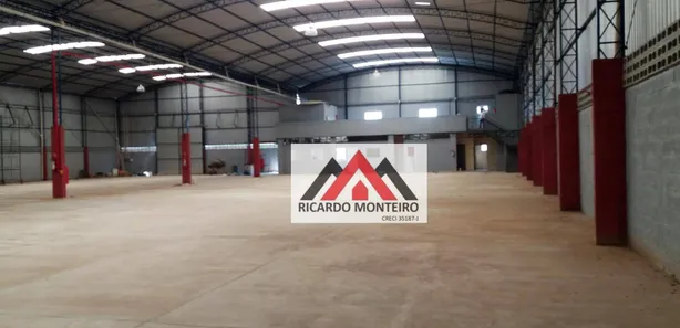 Galpão / Depósito / Armazém à venda, 2200m² no Moreira César, Pindamonhangaba