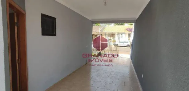 Casa com 3 Quartos para alugar, 100m² no Parque Residencial Tuiuti, Maringá