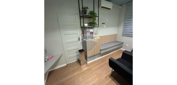 Loja / Salão / Ponto Comercial à venda, 13m² no Tirol, Natal