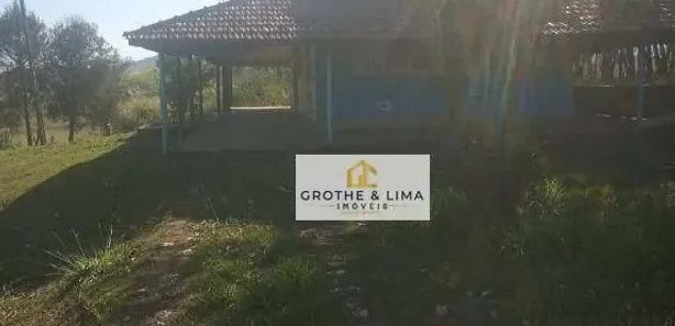 Fazenda / Sítio / Chácara com 3 Quartos à venda, 130m² no Chácara Marambaia, Caçapava