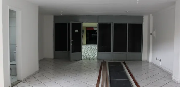 Loja / Salão / Ponto Comercial para alugar, 57m² no Centro, Campos dos Goytacazes