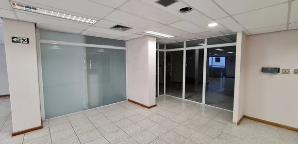 Loja / Salão / Ponto Comercial para alugar, 600m² no Centro, Pouso Alegre