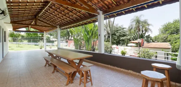Fazenda / Sítio / Chácara com 2 Quartos para venda ou aluguel, 239m² no Monte Verde, Limeira