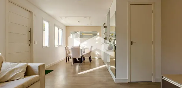Casa de Condomínio com 3 Quartos para alugar, 94m² no Barreirinha, Curitiba