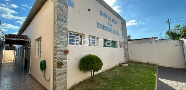 Galpão / Depósito / Armazém à venda, 194m² no Jardim das Palmeiras, Uberlândia