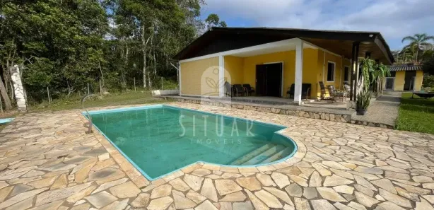 Fazenda / Sítio / Chácara com 4 Quartos à venda, 4000m² no , Juquitiba