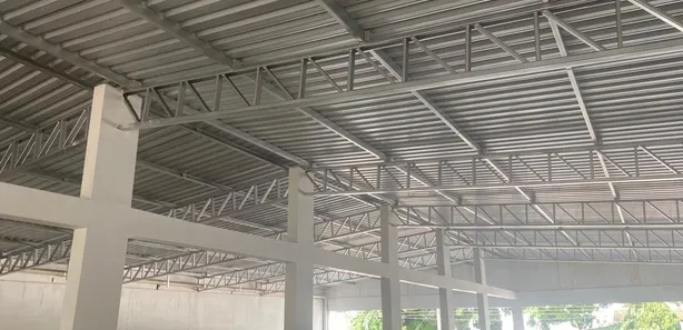 Galpão / Depósito / Armazém para venda ou aluguel, 1190m² no Edgar Pereira, Montes Claros