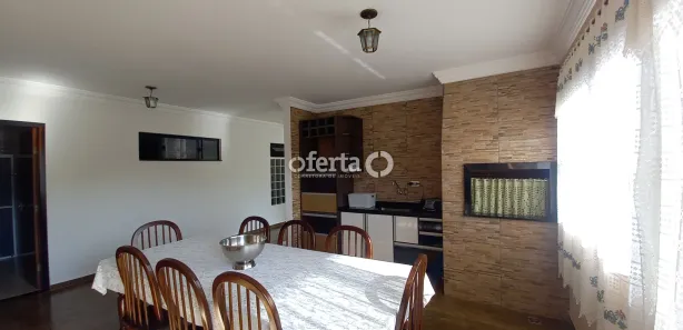 Sobrado com 3 Quartos à venda, 300m² no Centro, Contenda