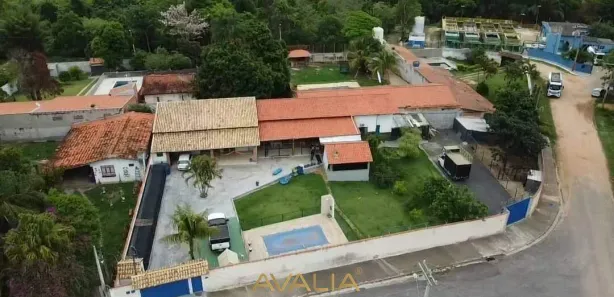 Fazenda / Sítio / Chácara com 4 Quartos à venda, 450m² no João Jabour, Salto