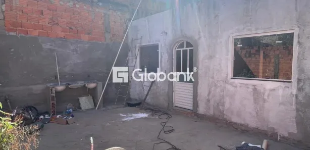 Casa com 2 Quartos para alugar, 90m² no Alto da Boa Vista, Montes Claros