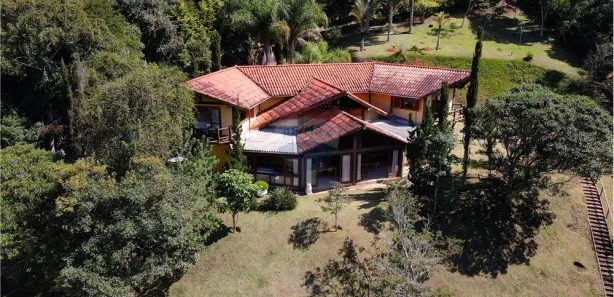 Casa de Condomínio com 5 Quartos à venda, 290m² no Cuiabá, Petrópolis