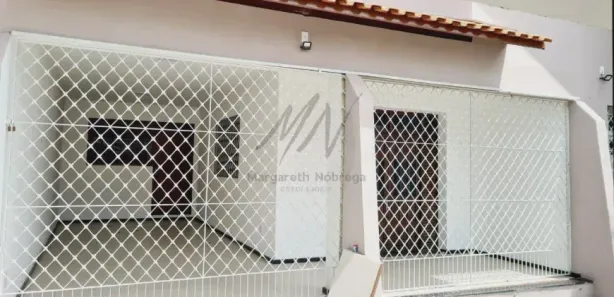 Casa com 4 Quartos à venda, 245m² no Palmeira, Campina Grande