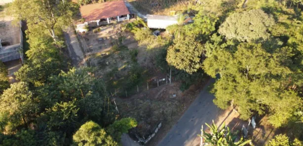 Fazenda / Sítio / Chácara com 1 Quarto à venda, 1100m² no Padre Marcelo, Caçapava