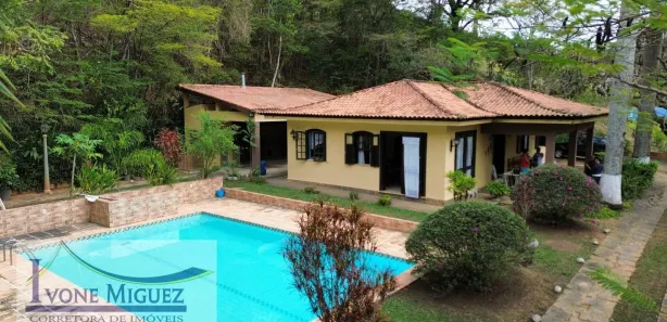 Fazenda / Sítio / Chácara com 4 Quartos à venda, 9767m² no Arcozelo, Paty do Alferes