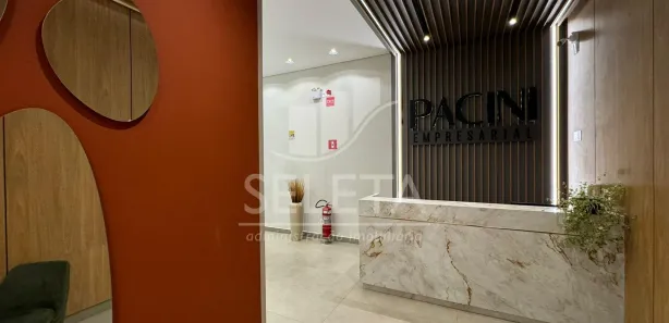 Loja / Salão / Ponto Comercial para alugar, 310m² no Centro, Cascavel