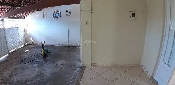 Loja / Salão / Ponto Comercial com 3 Quartos à venda, 380m² no Parque Califórnia, Campos dos Goytacazes