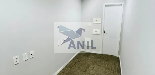 Conjunto Comercial / Sala para alugar, 157m² no Vila São Francisco (Zona Sul), São Paulo