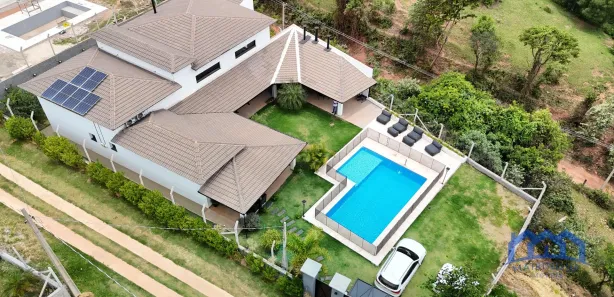 Fazenda / Sítio / Chácara com 3 Quartos à venda, 1600m² no Dona Catarina, Mairinque