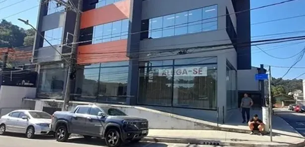 Loja / Salão / Ponto Comercial para alugar, 100m² no Região Central, Caieiras