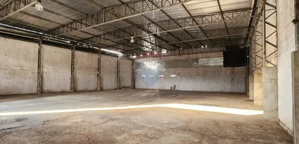 Galpão / Depósito / Armazém para alugar, 670m² no Quintas, Natal
