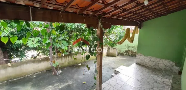 Casa com 3 Quartos à venda, 200m² no Colorado, Contagem