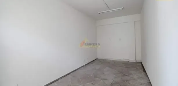 Loja / Salão / Ponto Comercial à venda, 17m² no Bom Pastor, Divinópolis