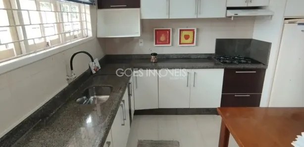 Casa com 3 Quartos para alugar, 181m² no Jardim Angélica, Criciúma
